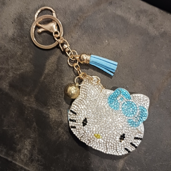 Hello Kitty Rhinestone Bag Charm/ Key Chain - Picture 3 of 4